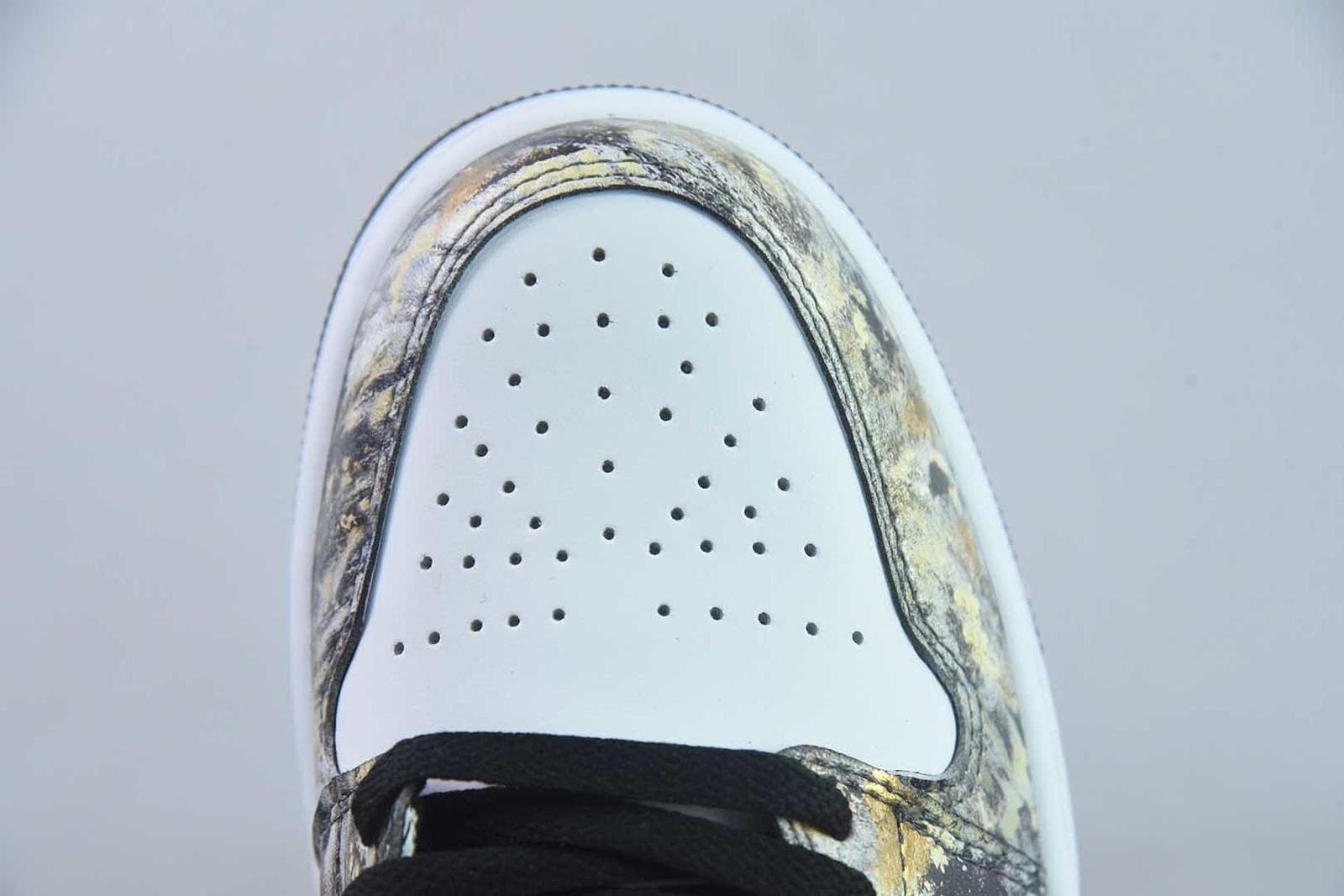 Air Jordan 1 Low Gold Leaf Custom 5