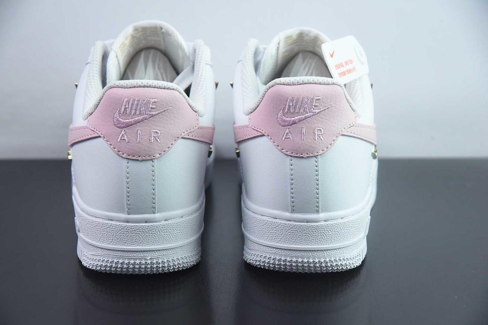 Nike Air Force 1 '07 LX 3