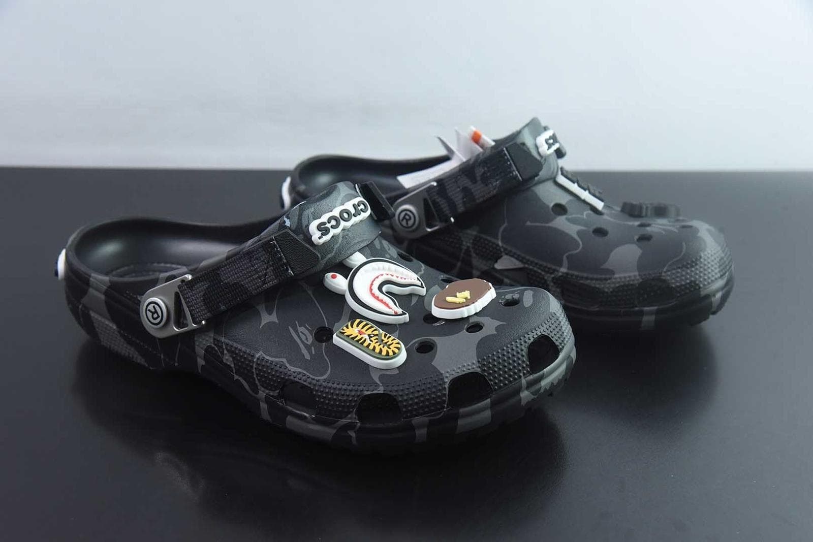 Crocs Classic Clog A Bathing Ape (BAPE) ABC Camo Black