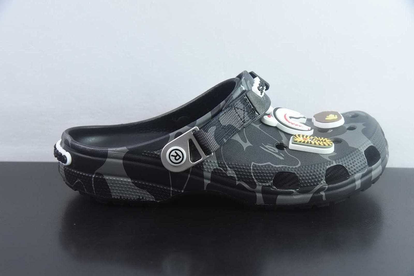Crocs Classic Clog A Bathing Ape (BAPE) ABC Camo Black 4