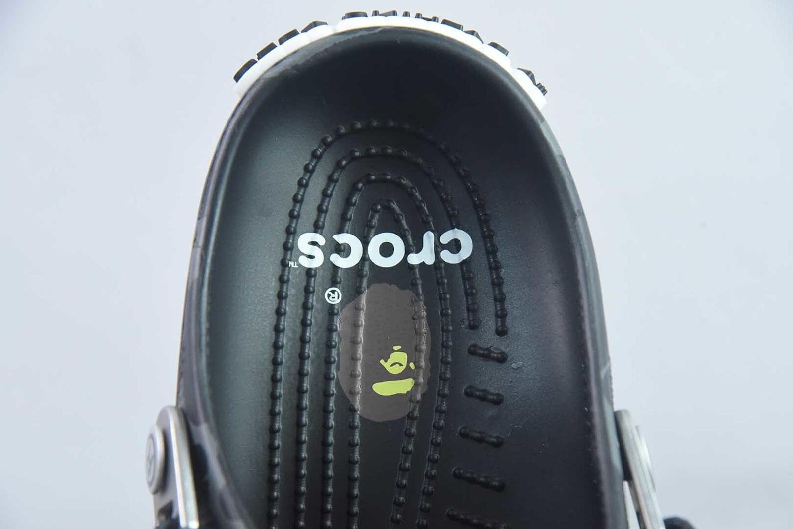 Crocs Classic Clog A Bathing Ape (BAPE) ABC Camo Black 6